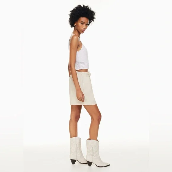 New Aritzia WILFRED Omnia Linen Shorts in Natural Ecru size Medium SOLD - Picture 4 of 15